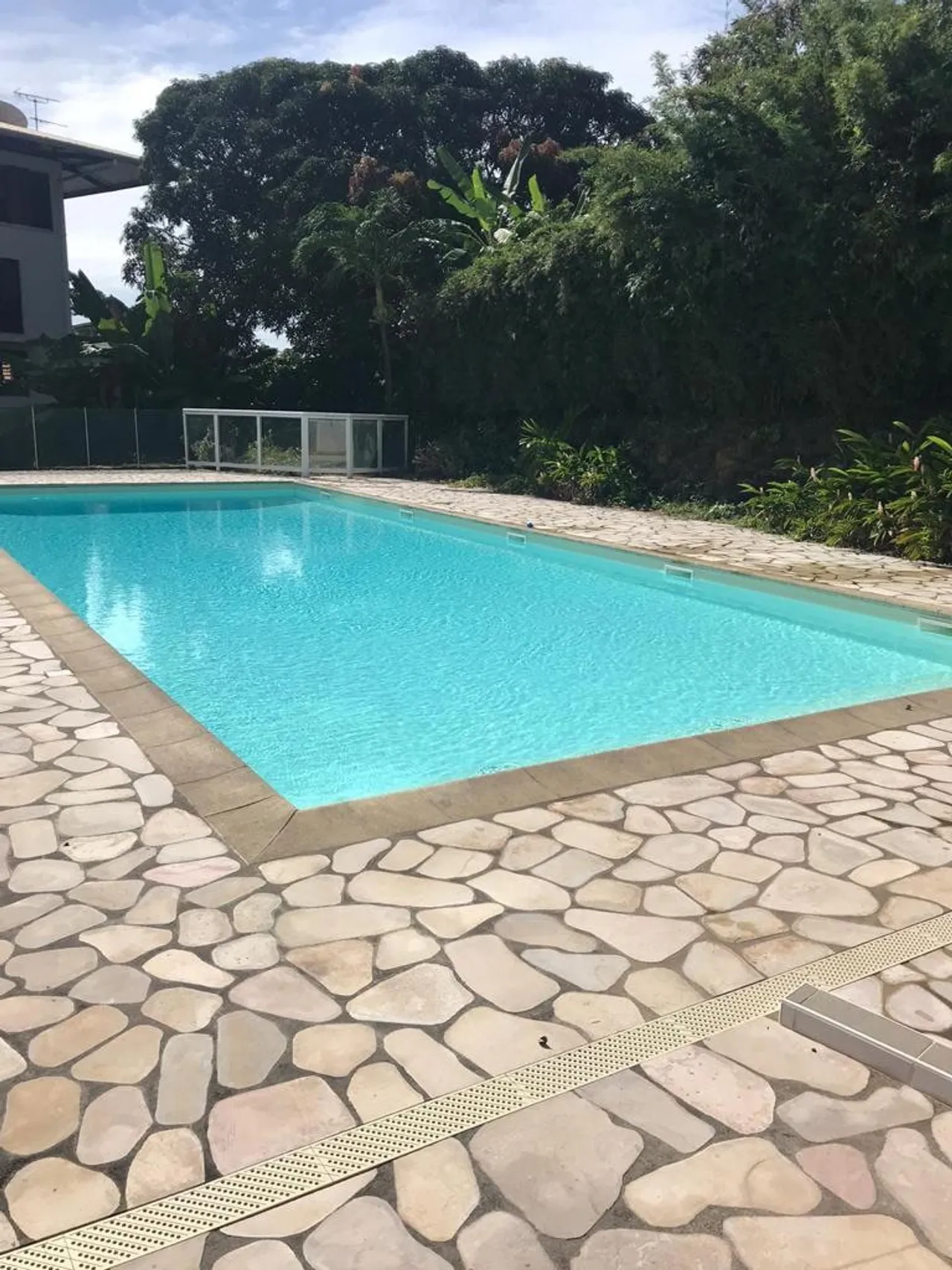 T2 Calme avec Piscine — Cayenne Baduel — Appartement à Cayenne (Baduel)