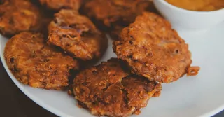 Accras de morue : la vraie recette martiniquaise et ses meilleures variantes