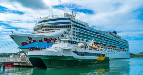 Aller aux Saintes : navette, horaires et nuit sur place