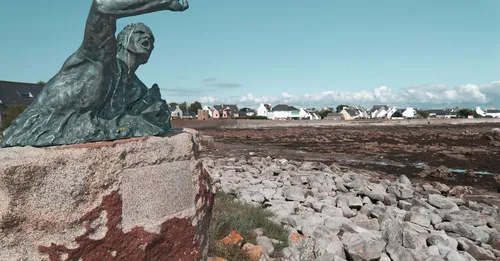 Mémorial Cap 110 et Anse Caffard : mémoire et littoral au Diamant