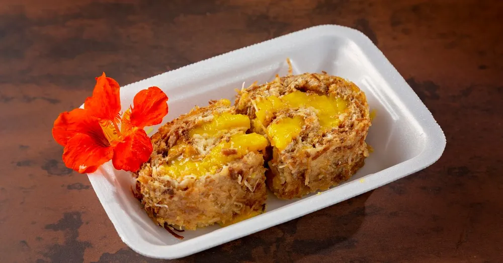 Desserts créoles de Martinique : tourment d'amour, flan coco et doucelette
