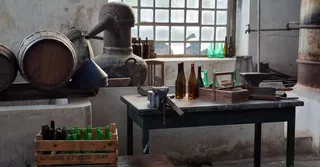 Visiter la distillerie Saint-Maurice à Saint-Laurent-du-Maroni : le guide complet