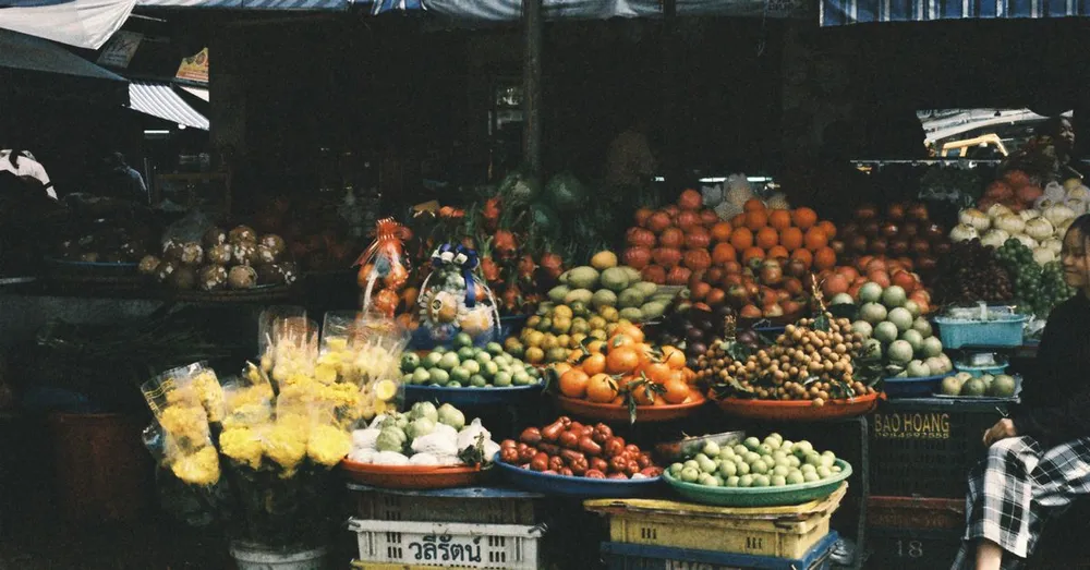 Marché de Basse-Terre : reconnaître et cuisiner les fruits-pays et légumes racines