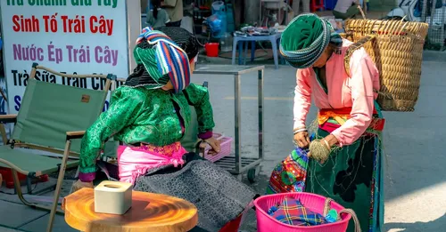 Cuisine Hmong de Cacao : le marché du dimanche en pleine forêt amazonienne