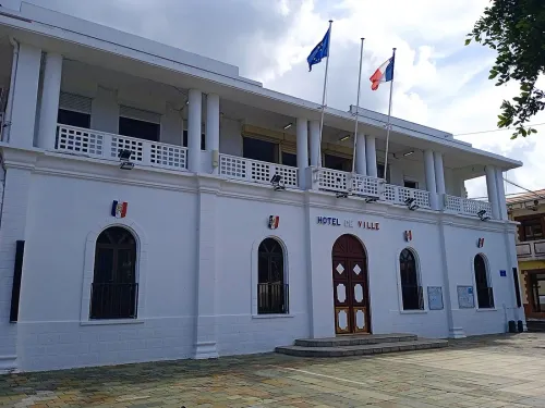 Meublé de tourisme en Guadeloupe : déclaration en mairie avant la saison