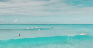 Trace des Contrebandiers : randonnée Grande-Terre entre falaises et soleil