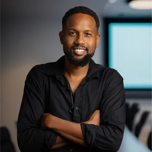 Samuel — Fondateur de Toucan Asset Management (Hostel Toucan)
