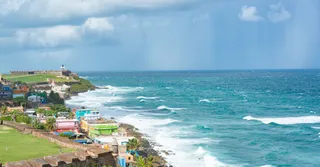 Sargasses, vue mer et tarification : adapter son meublé côté atlantique