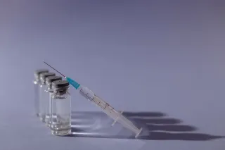 Vaccin Guyane : fièvre jaune, paludisme et trousse santé pour un voyage serein