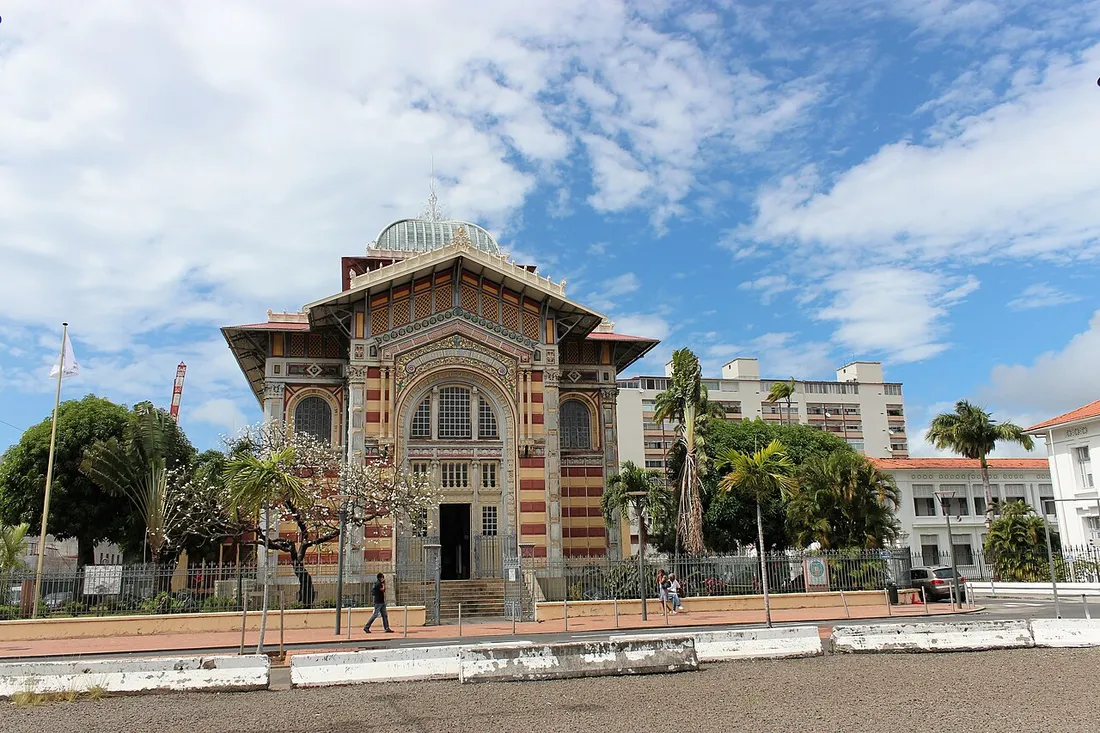 La Bibliotheque Schoelcher, monument emblematique du centre-ville de Fort-de-France en Martinique